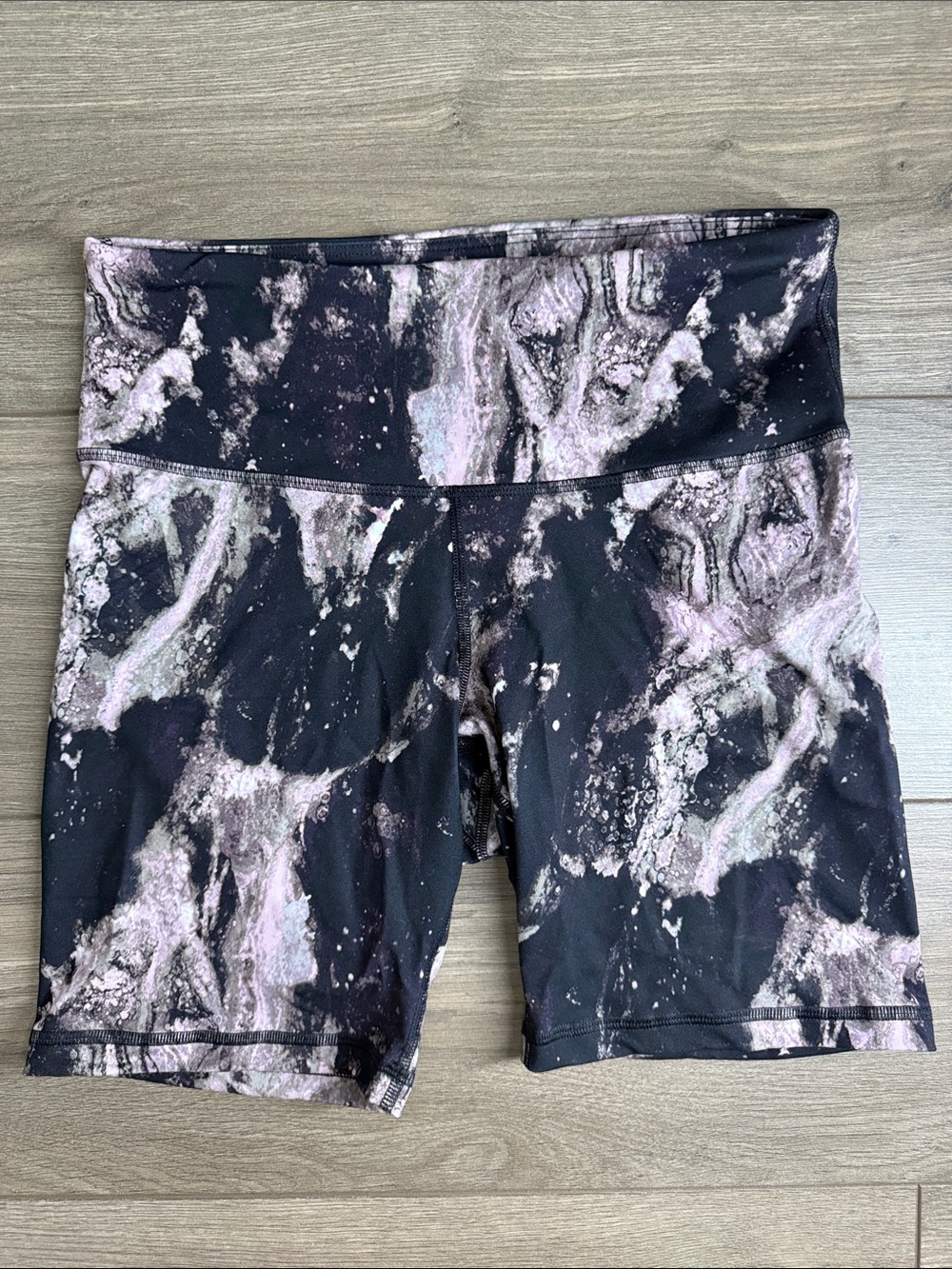 Old Navy Black and Light Purple Marble-Print Athletic Shorts